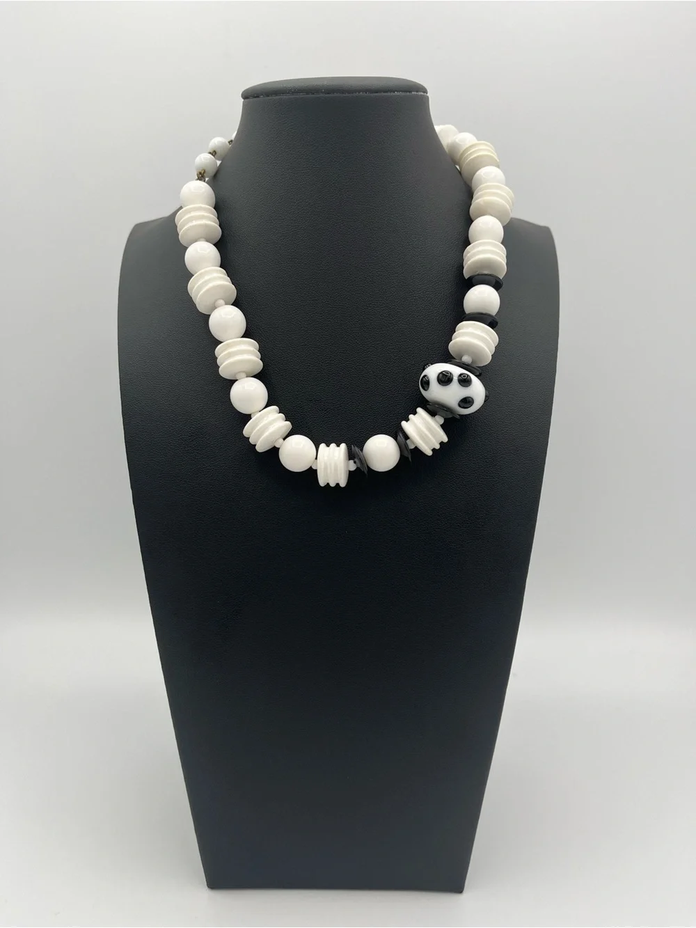 Vintage Miriam Haskell Chunky Hubnail Statement Necklace – Signed White & Black